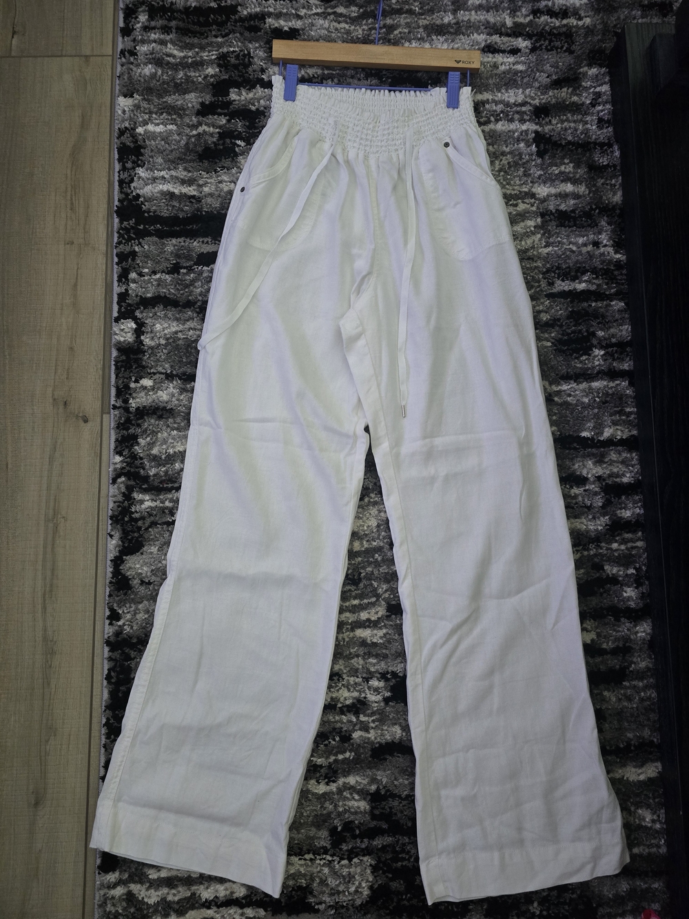Women’s White Wide-Leg Drawstring Pants